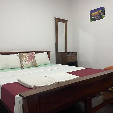 Lake Classical Guest House 康提 外观 照片