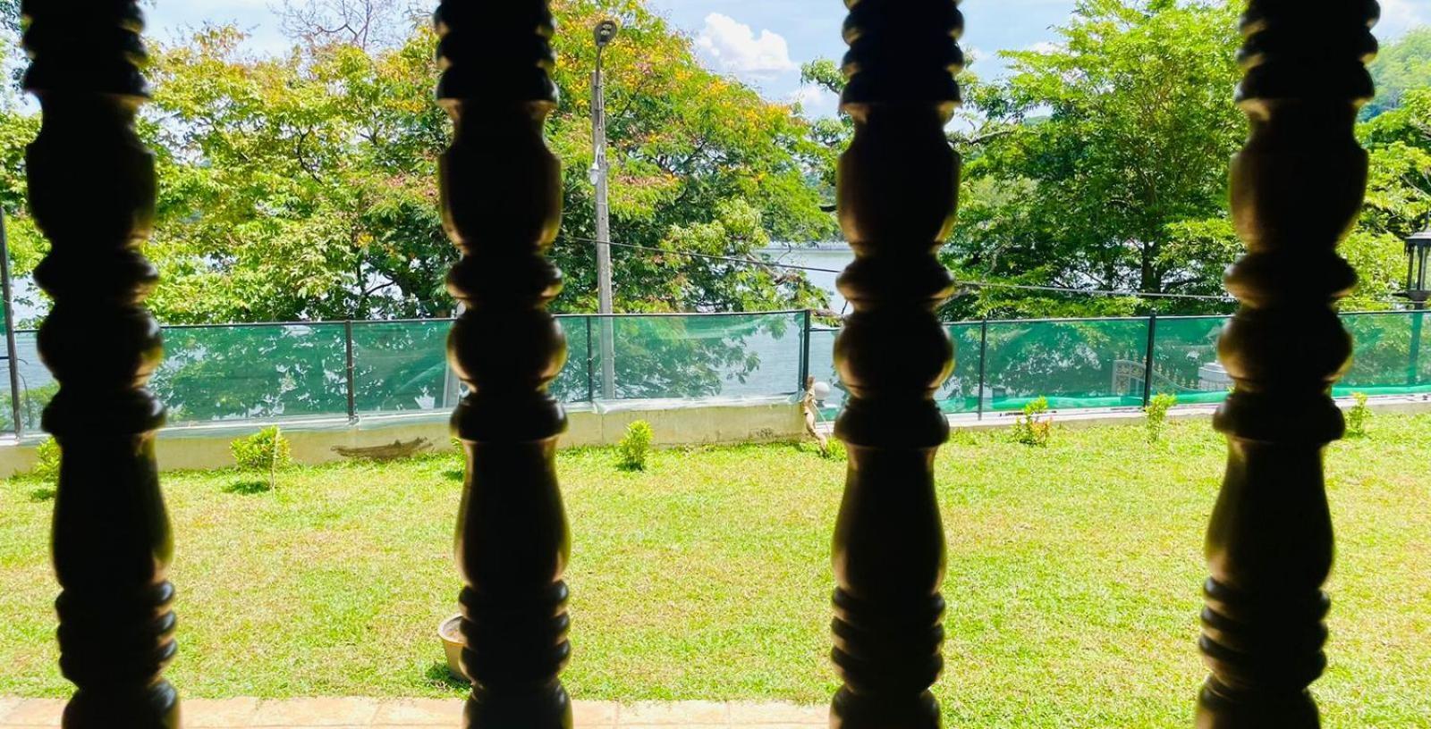 Lake Classical Guest House 康提 外观 照片
