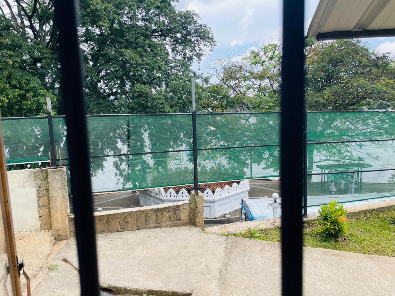 Lake Classical Guest House 康提 外观 照片