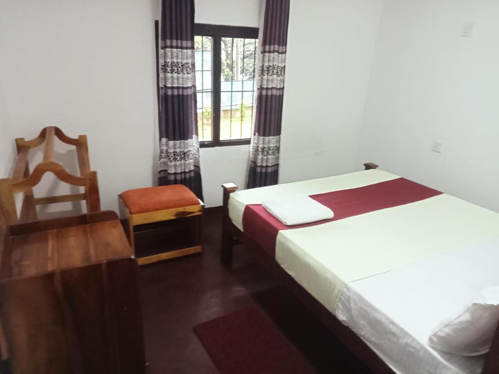 Lake Classical Guest House 康提 外观 照片