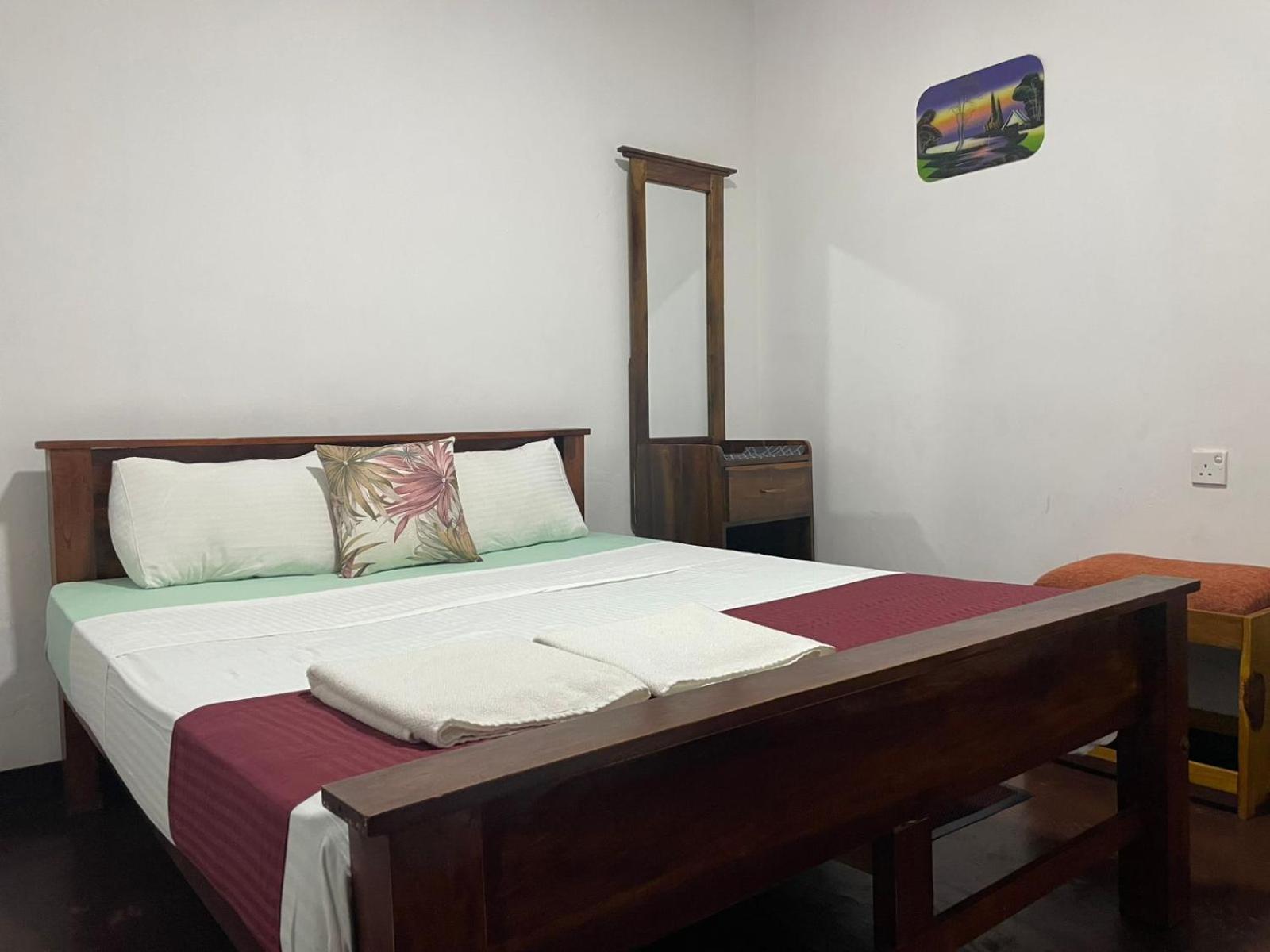 Lake Classical Guest House 康提 外观 照片